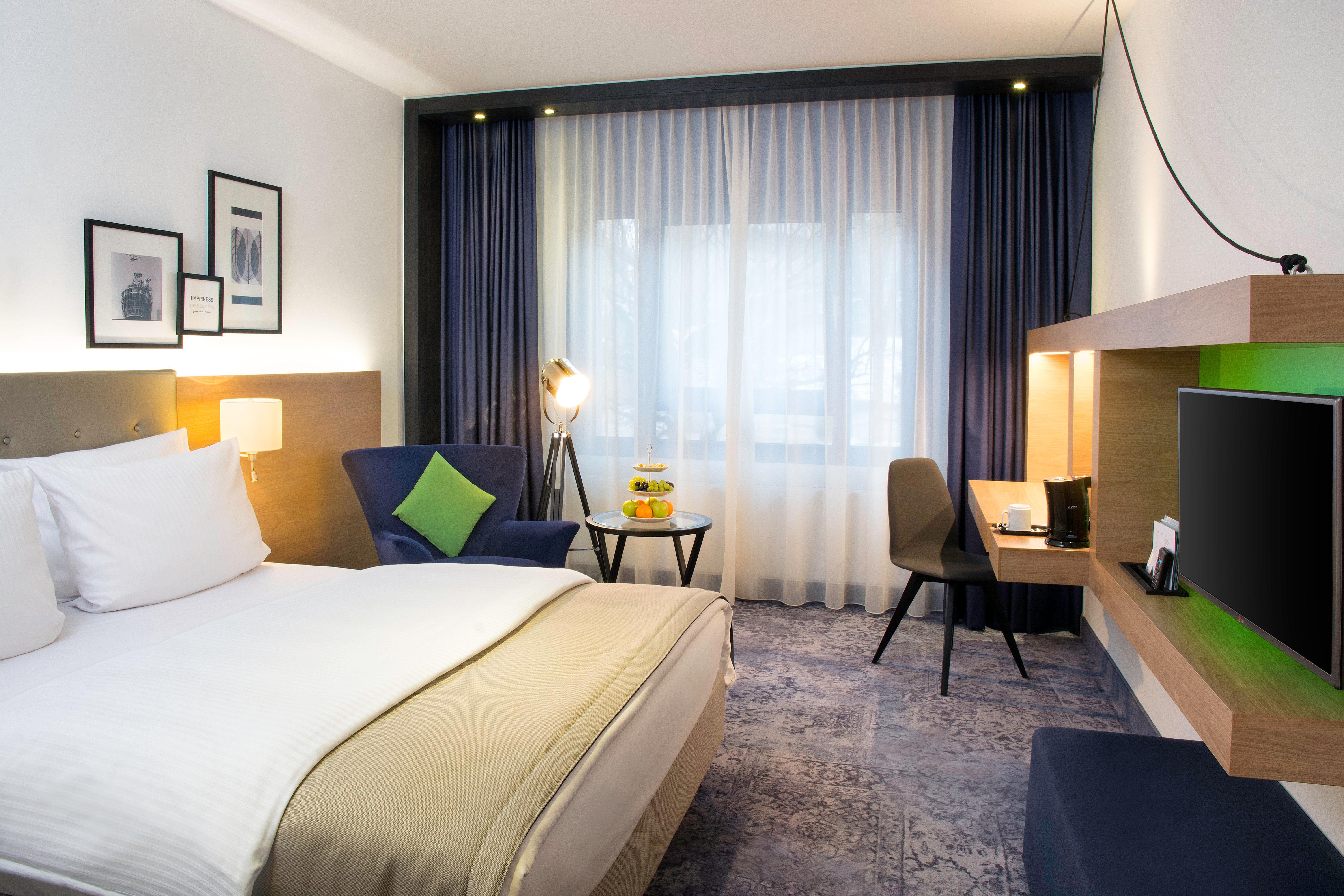 Holiday Inn Stuttgart Exteriör bild