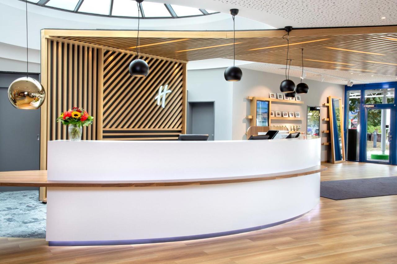 Holiday Inn Stuttgart Exteriör bild